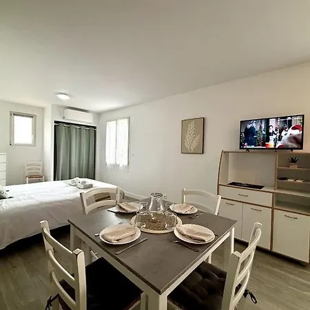 L'oceane, Spacieux Avec Place De Parking, Proche * La Palud (Charente-Maritime)