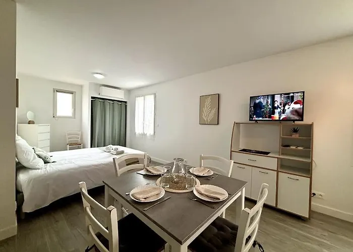 L'oceane, Spacieux Avec Place De Parking, Proche * La Palud (Charente-Maritime)