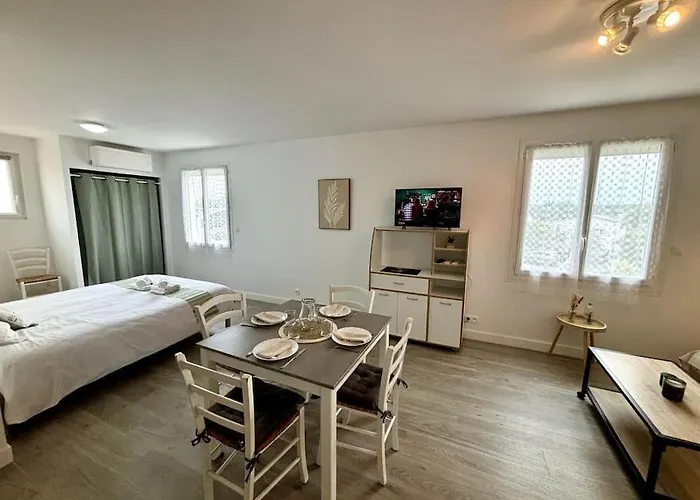 Apartment L'oceane, Spacieux Avec Place De Parking, Proche La Palud (Charente-Maritime)